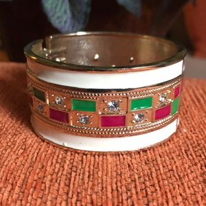 Fashionable Stones Bangle